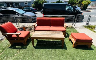 Smith and Hawken 4 piece teak patio set