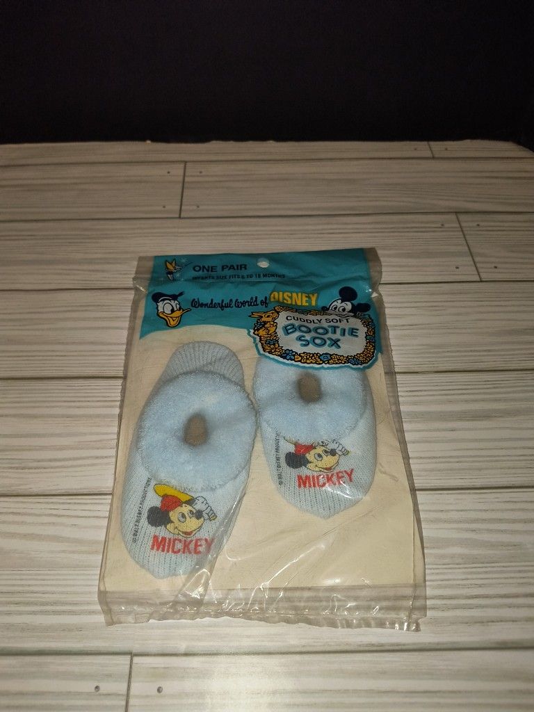Wonderful World Of Disney Cuddly Soft Bootie Sox Mickey Vintage 6-18 Months