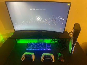 PS5 Digital + Curved Monitor + 2 Controllers + Gaming Setup