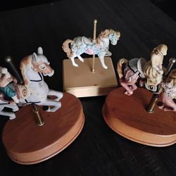 3 carousel music boxes vintage - Price Is For All