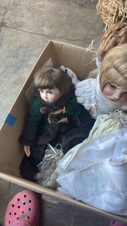 5 Porcelain Dolls