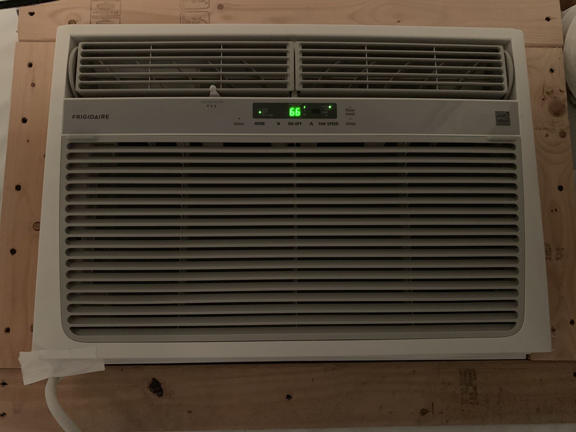 25k btu Frigidaire air conditioner