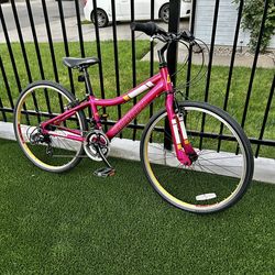 DIAMONDBACK CLARITY YOUTH HYBRID BIKE 24” Wheels