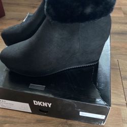 New! DKNY Women’s Boots, Black Size 9