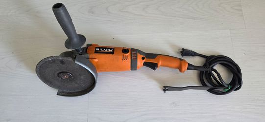 RIDGID 7-inch angle grinder Model R10202