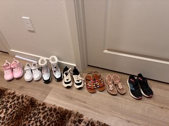 Girls shoes