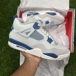 JORDAN 4 MILITARY BLUE | 10.5 M , 12 M