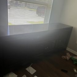 Wooden heavy Duty TV Stand