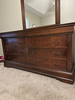 Dresser And 40 Inch TV for Sale in Evans, GA - OfferUp Dresser And 40 Inch TV for Sale in Evans, GA - OfferUp