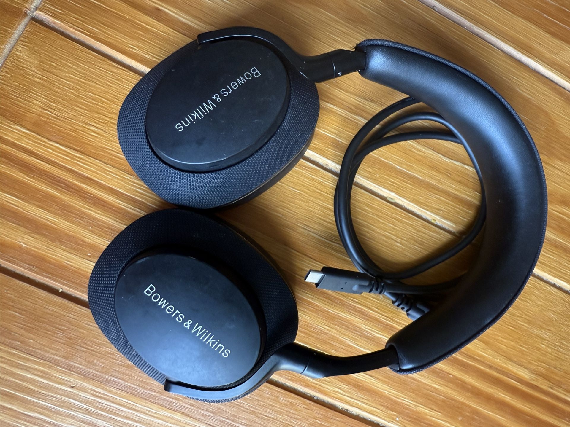 Bowers & Wilkins Px7 S2 headphones 