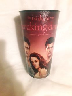 The Twilight Saga Breaking Dawn Pt 1 Collector's Cup 2011