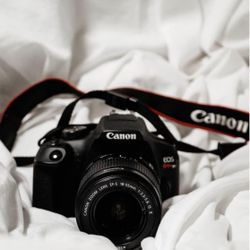 Canon Rebel T7i 
