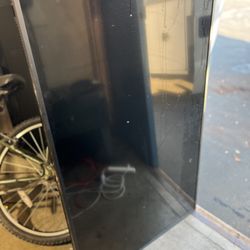 6 Samsung TVs For Parts 