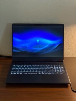 Alienware 16x Aurora 5070 Gaming Laptop - Core Ultra 9, RTX 5070, 32GB RAM, 2TB SSD