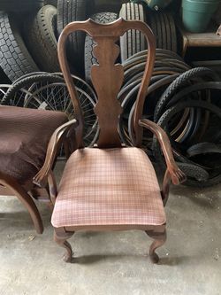 6 Dining Room Chairs