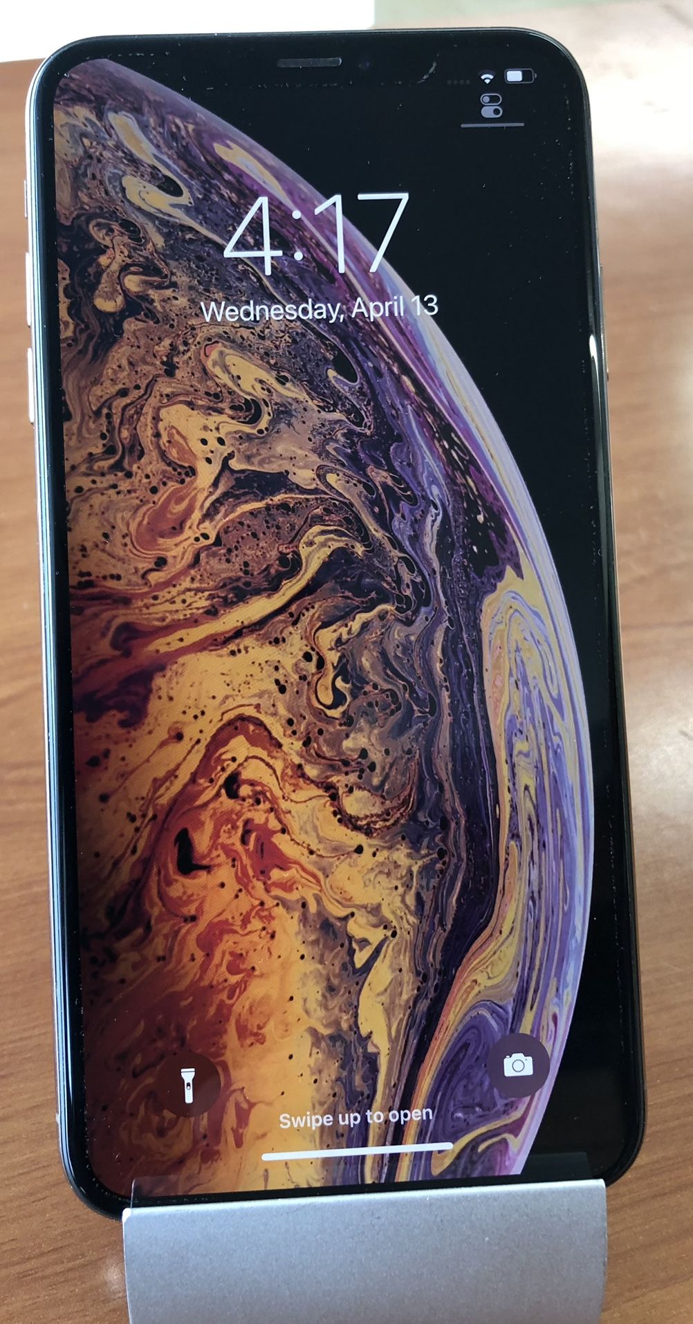 Apple IPhone XS  Max 64 GB  Silver (Fair Cosmetics, Fully Functional)