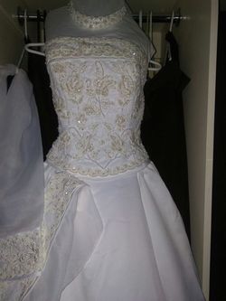 Brand new wedding dress