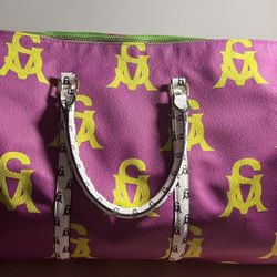 Steve Madden Multi BSpeedy Overnight Carry On Large Duffle Bag. Multicoloured tote bag with adjustable straps #leather #totebag  Gently used. No rips.