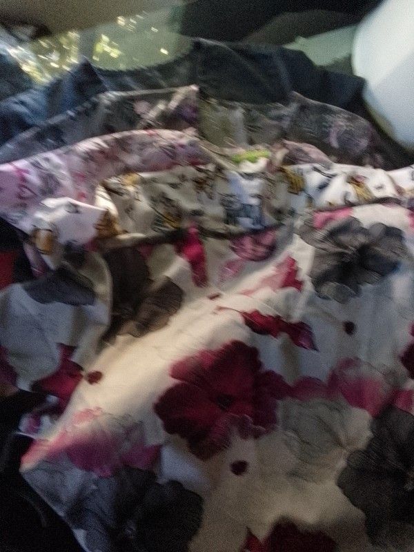 SCRUBS TOP Size Large