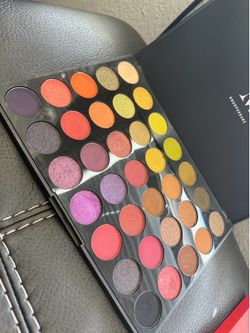 Eyeshadow