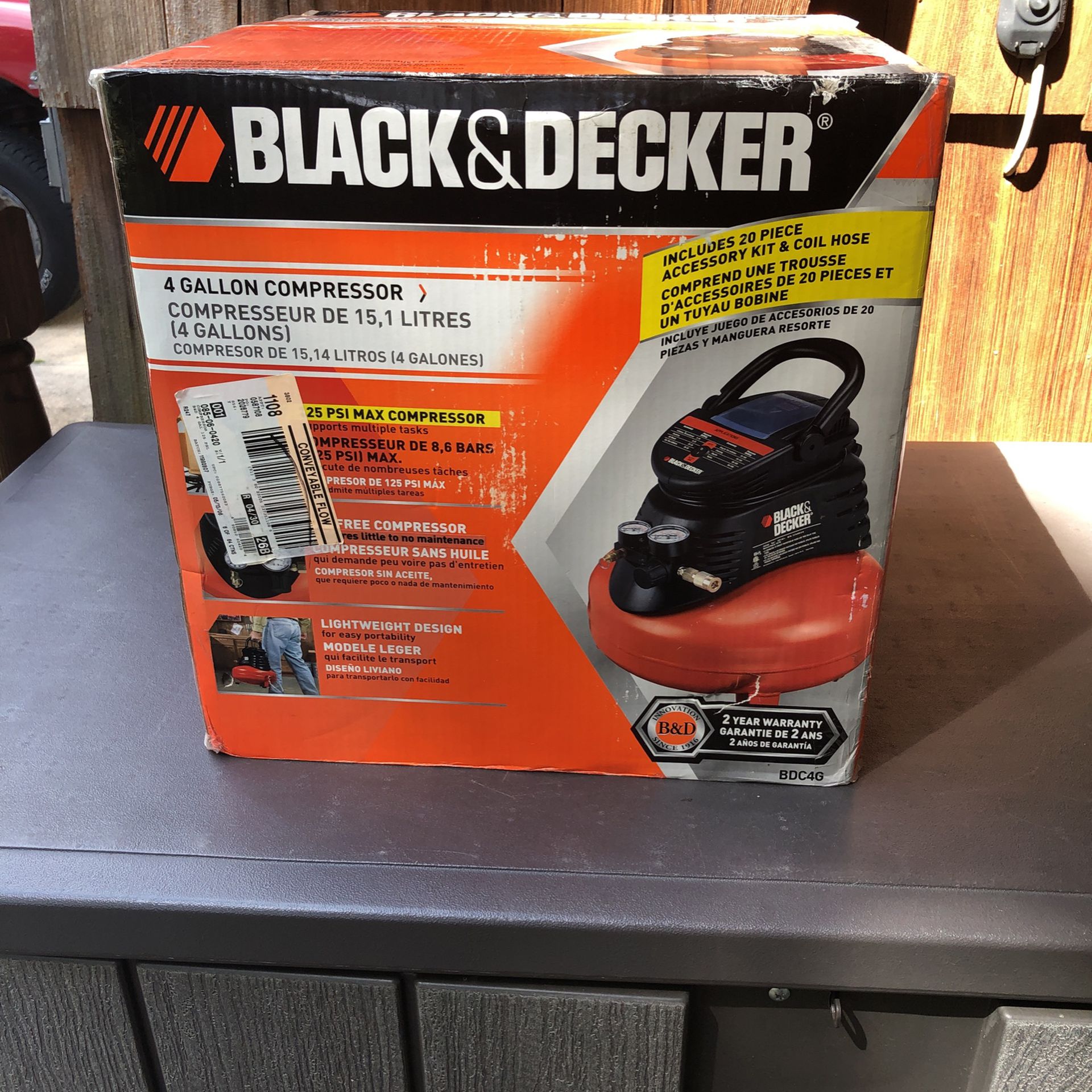 Black & Decker 4 Gallon Compressor