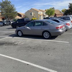 Hyundai Azera 