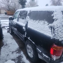 2000 Ford Explorer