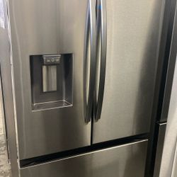 Samsung 30.5 Cubic Ft Capacity Refrigerator