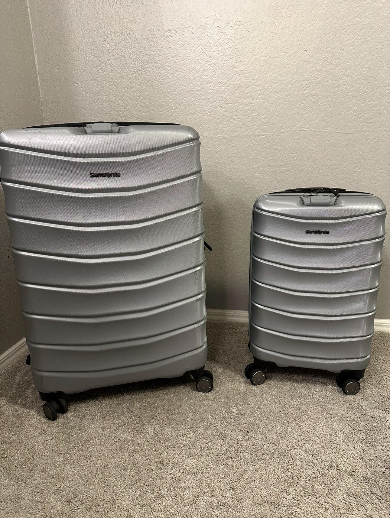 Samsonite Amplitude 2 piece luggage set