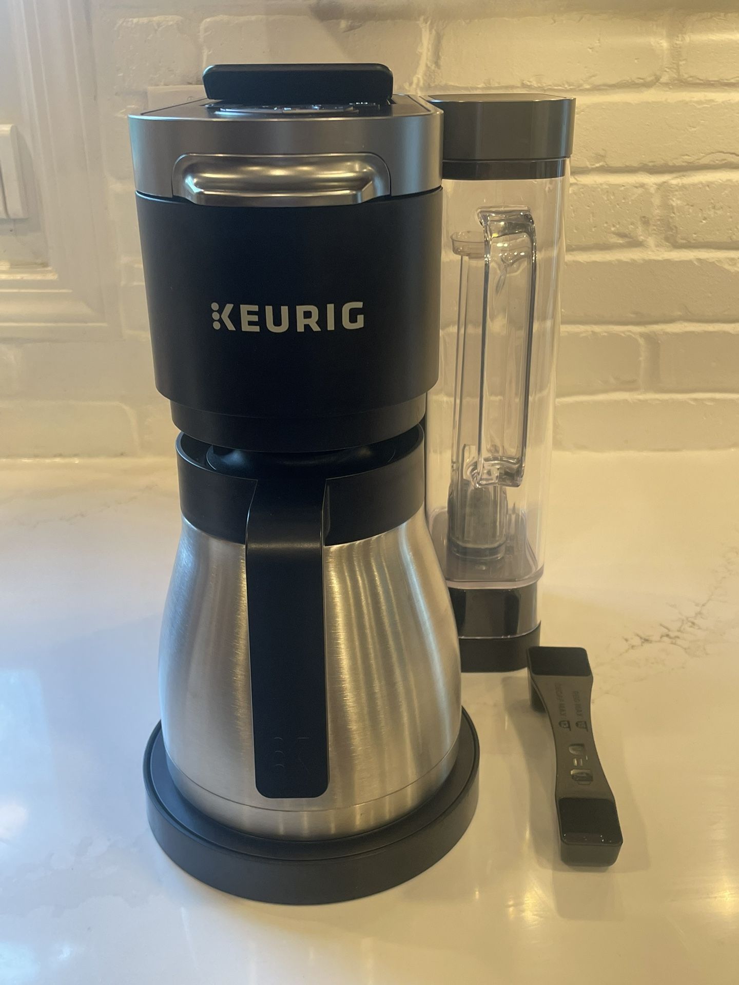 Keurig K Duo Plus Single Serve Carafe Coffee Maker