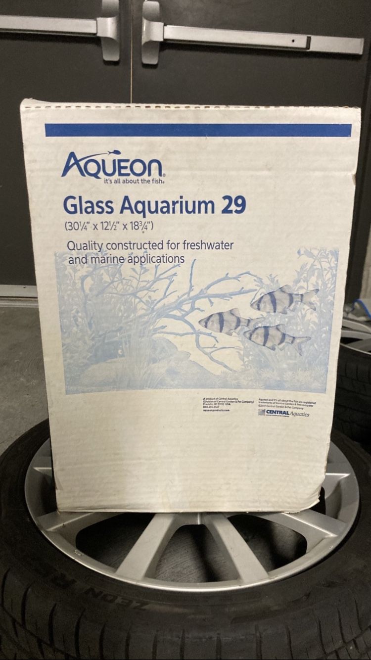 Aqueon 29G Rectangle Glass Aquarium w/ lid, Bubble Wand & 2x 5LB Aquatic Substrate
