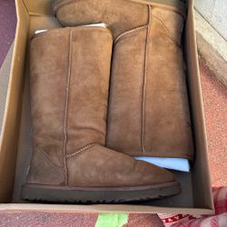Uggs Size 8 