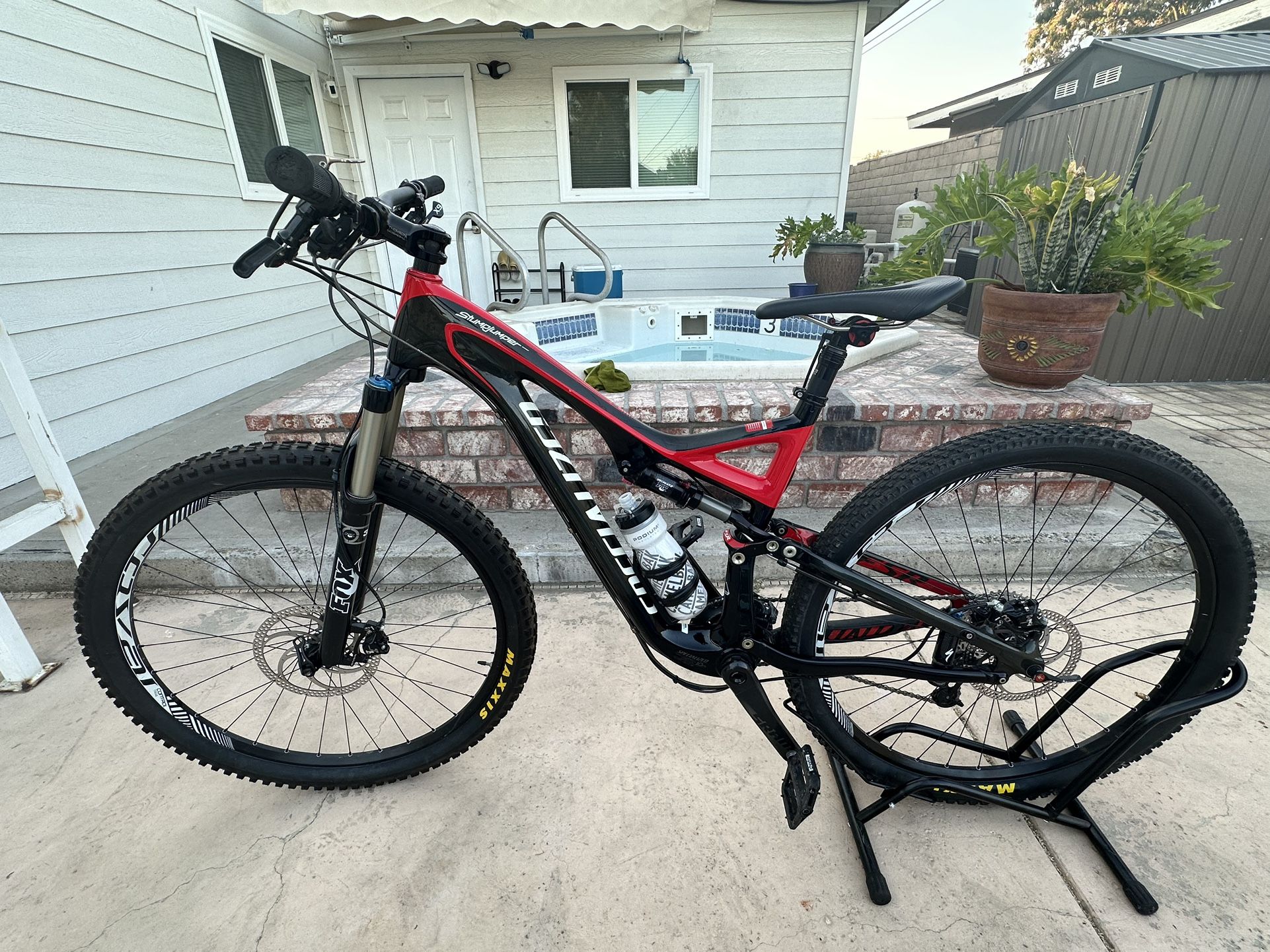 SPECIALIZED STUMPJUMPER CARBON