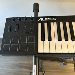 Alesis V49 Electric Keyboard 