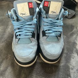 Jordan 4 UNC