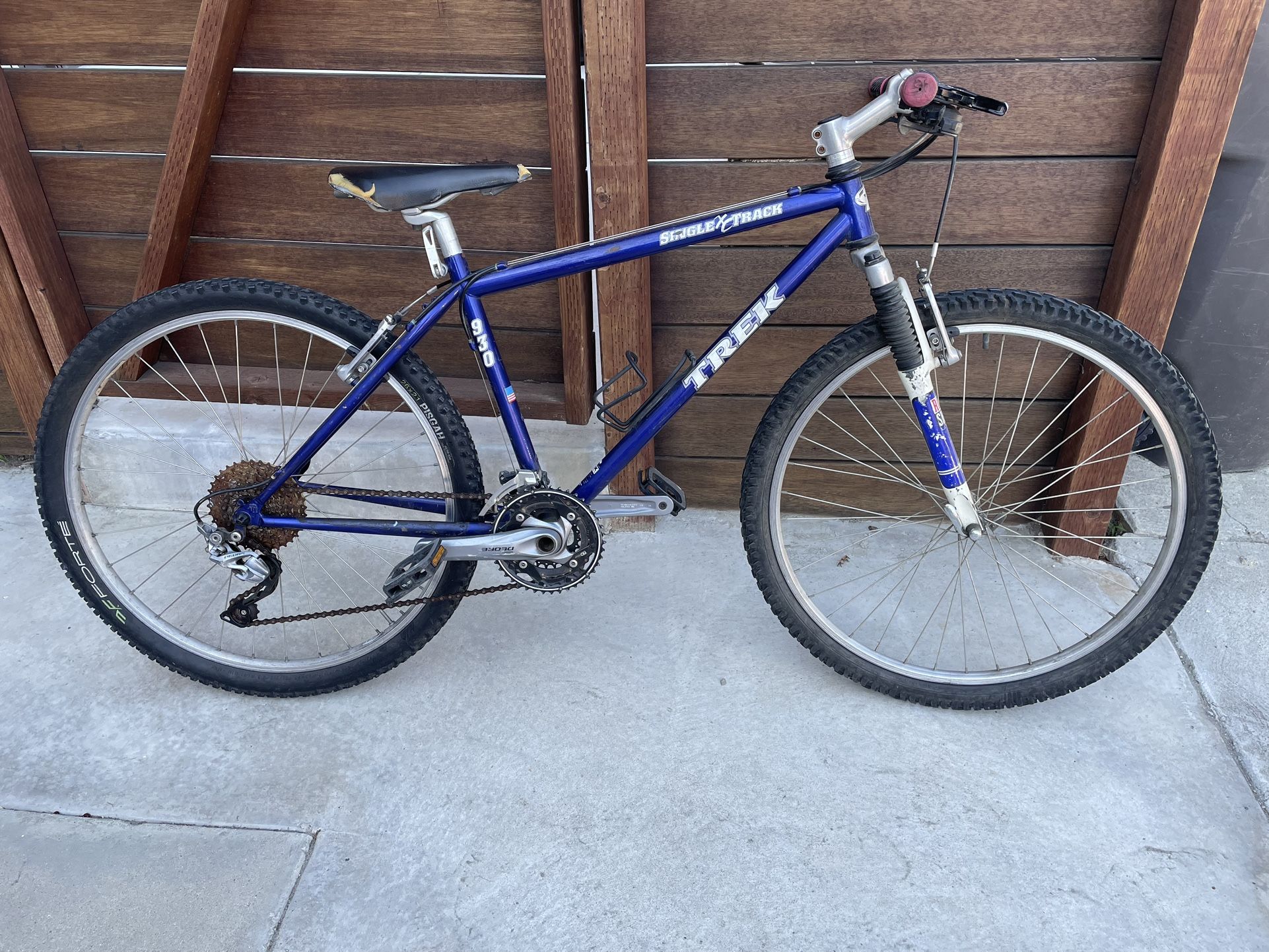 Trek 930 Mountain Bike