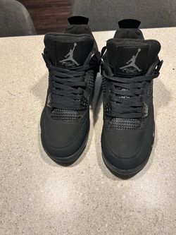 Size 9.5m jordan 4 blackcats
