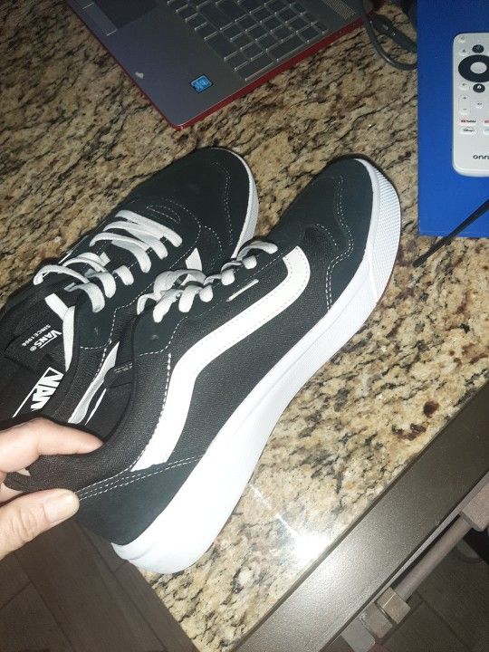 Men's Vans Size 11