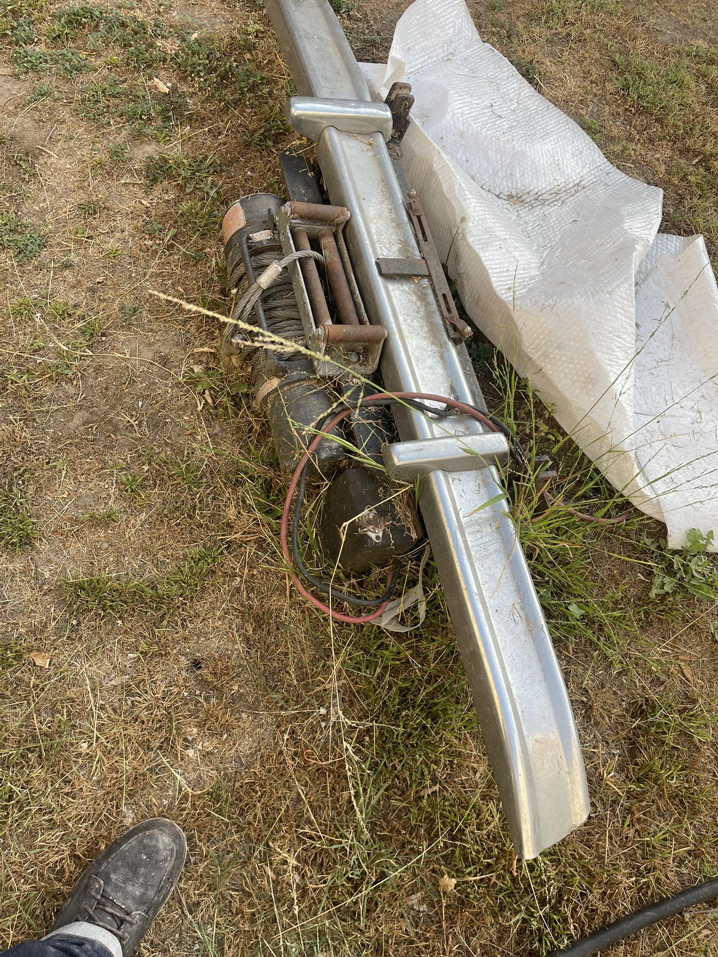 1970 Ford Bronco Bumper Whit Winch