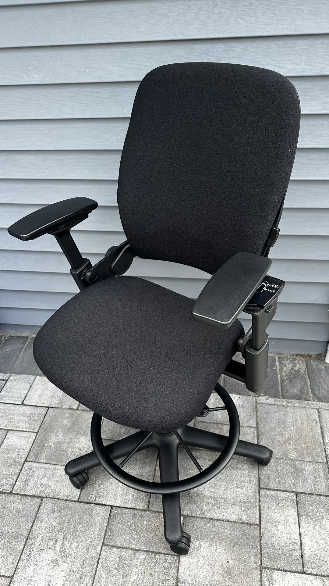 StealCase Chair