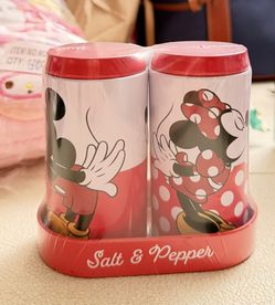Disney Mickey and Minnie Mouse salt & pepper shakers  