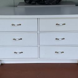 Hardwood 6 Drawer Dresser