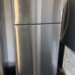 Frigidaire Apartment Size Stainless Steel Refrigerator 
