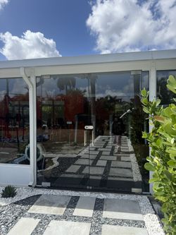 Glass Partitions 