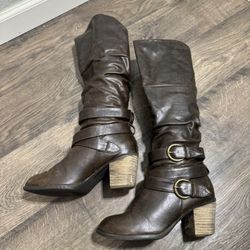 Brown Heeled Boots – Size 7 – Cute Buckle Detail