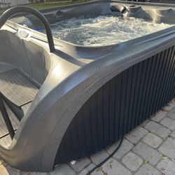 Hot Tub Dream Maker Contour