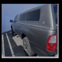 Leer Camper Shell   2000-  2006. Long Bed 