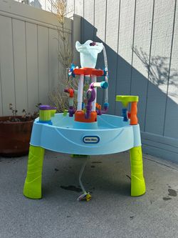 Little Tikes Flowin’ Fun Water Table