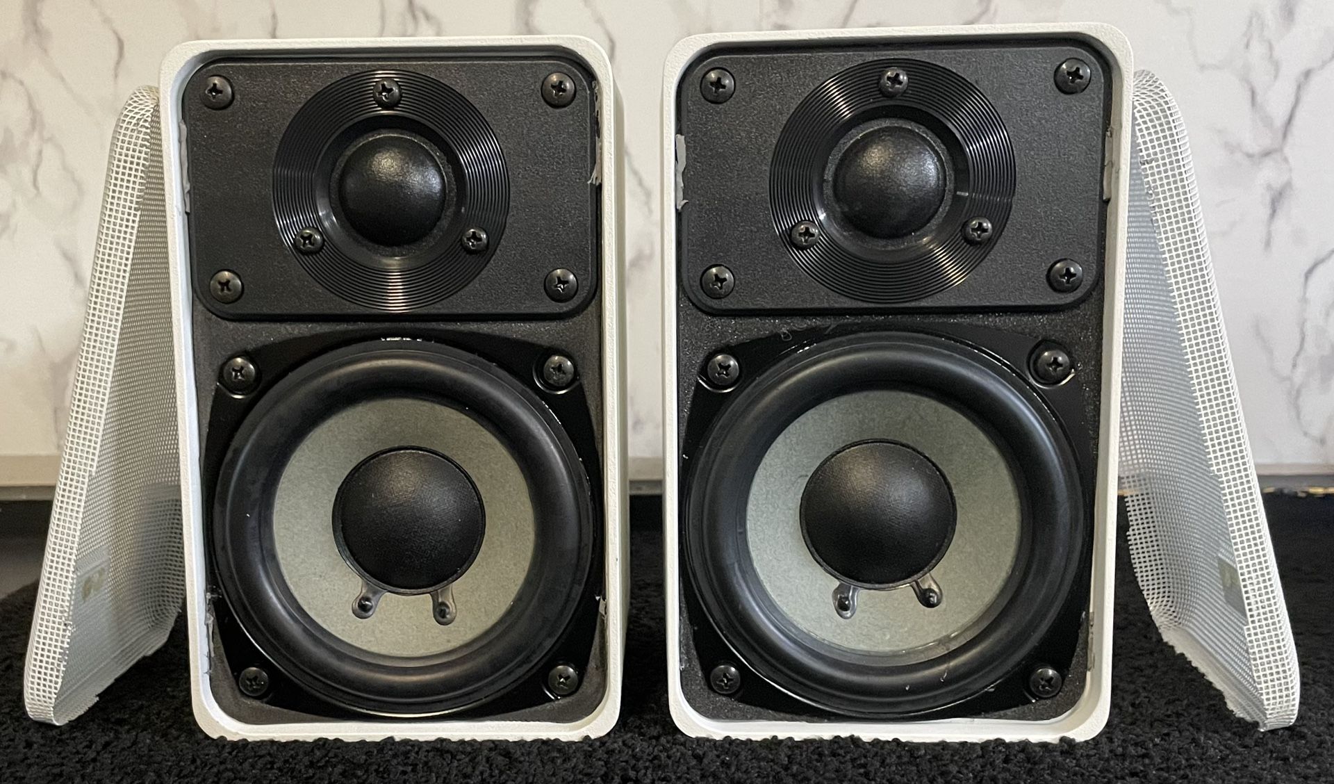 RCA (Realistic) Cat.# 40-5002 Speaker Pair