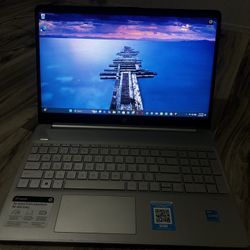 (OPEN TO TRADES) HP 15.6” Laptop Intel Core i3